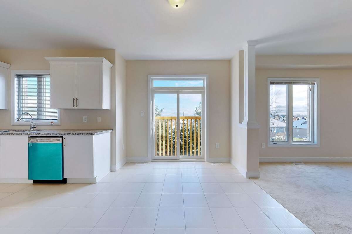 Spacious 50 Ft Detached Home 4 Bedrooms 4 Bathroom