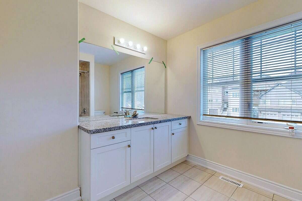 Spacious 50 Ft Detached Home 4 Bedrooms 4 Bathroom