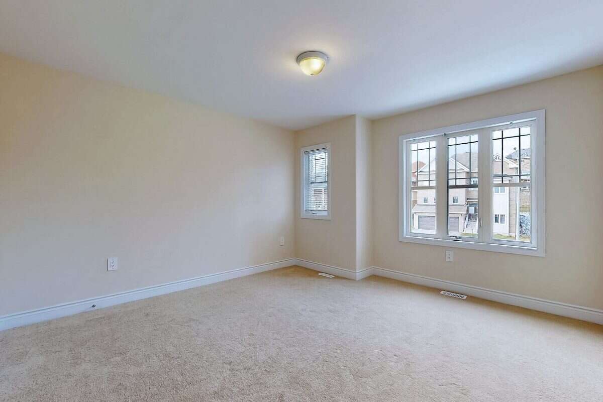 Spacious 50 Ft Detached Home 4 Bedrooms 4 Bathroom