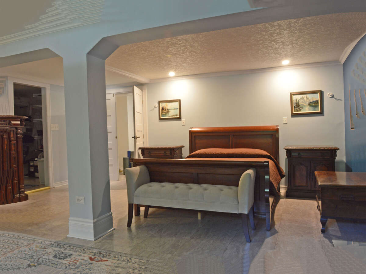 Spacious bedroom suite with sitting area and ensuite, for a personal hideaway or hosting guests.