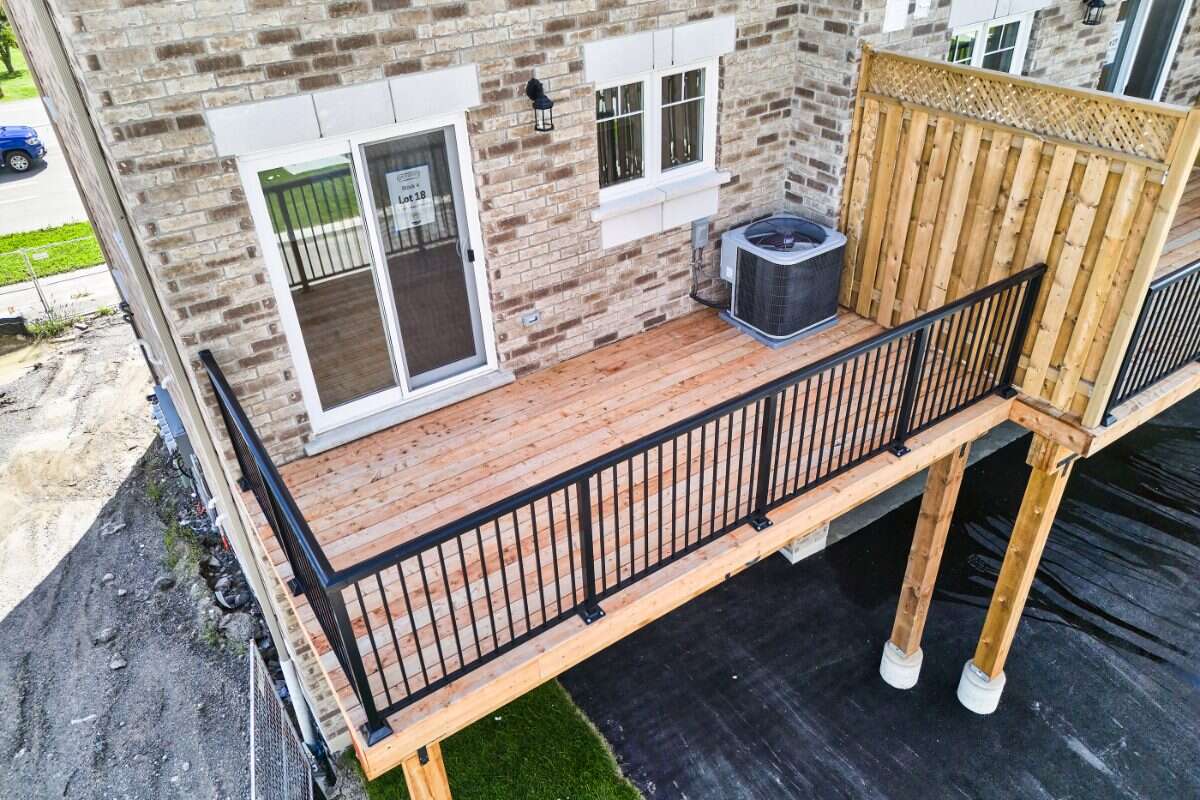 Move-In Ready 3-Bedroom Townhome in Newcastle