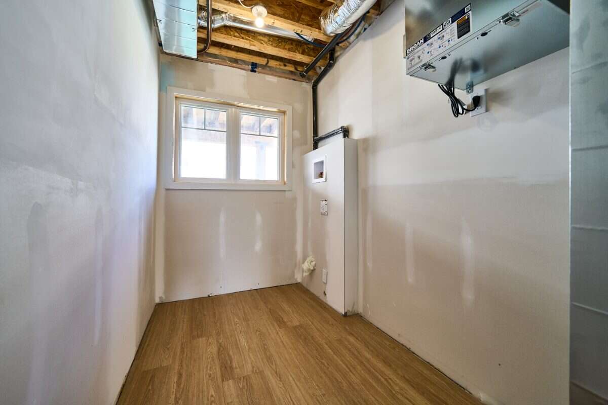 Move-In Ready 3-Bedroom Townhome in Newcastle