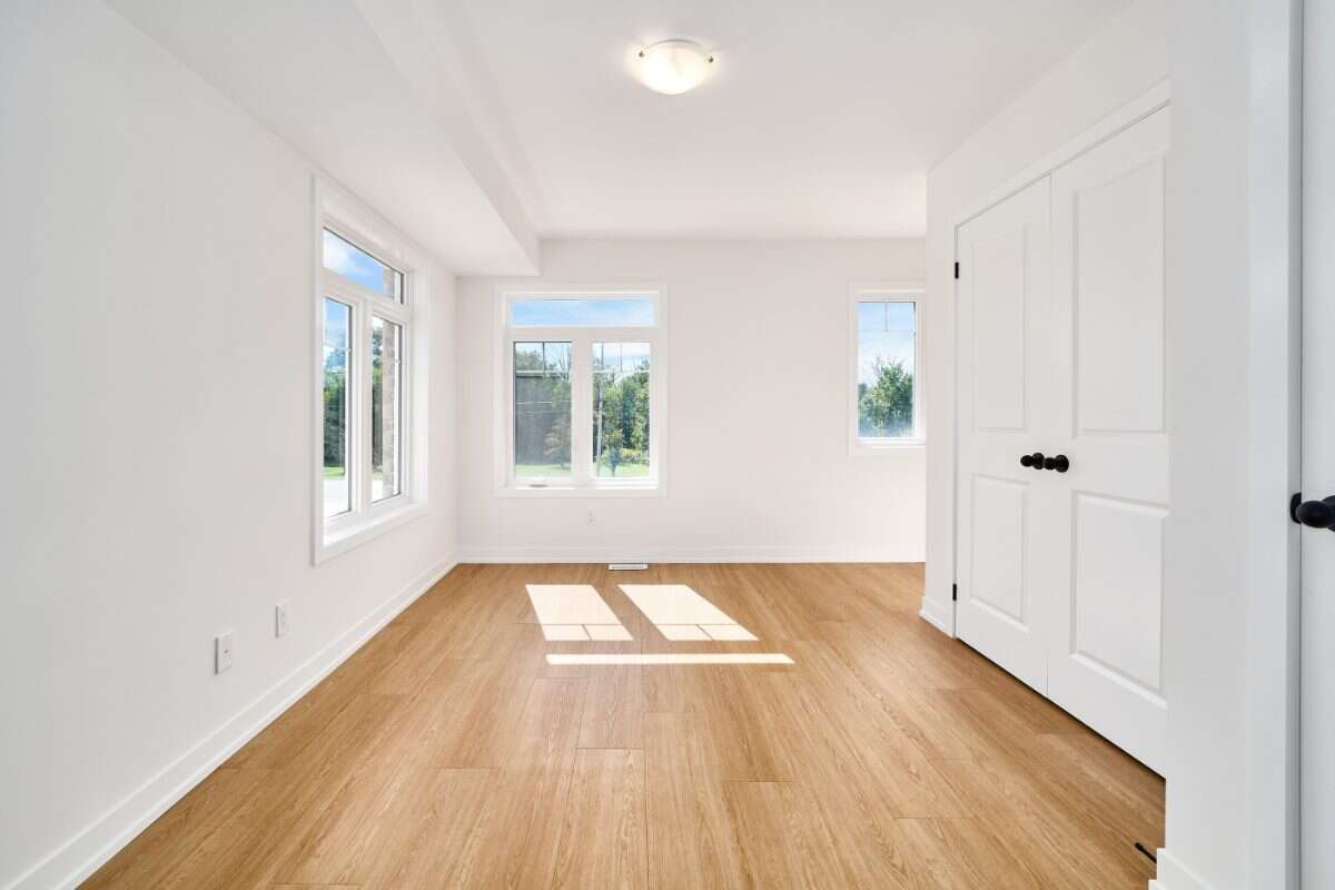 Move-In Ready 3-Bedroom Townhome in Newcastle