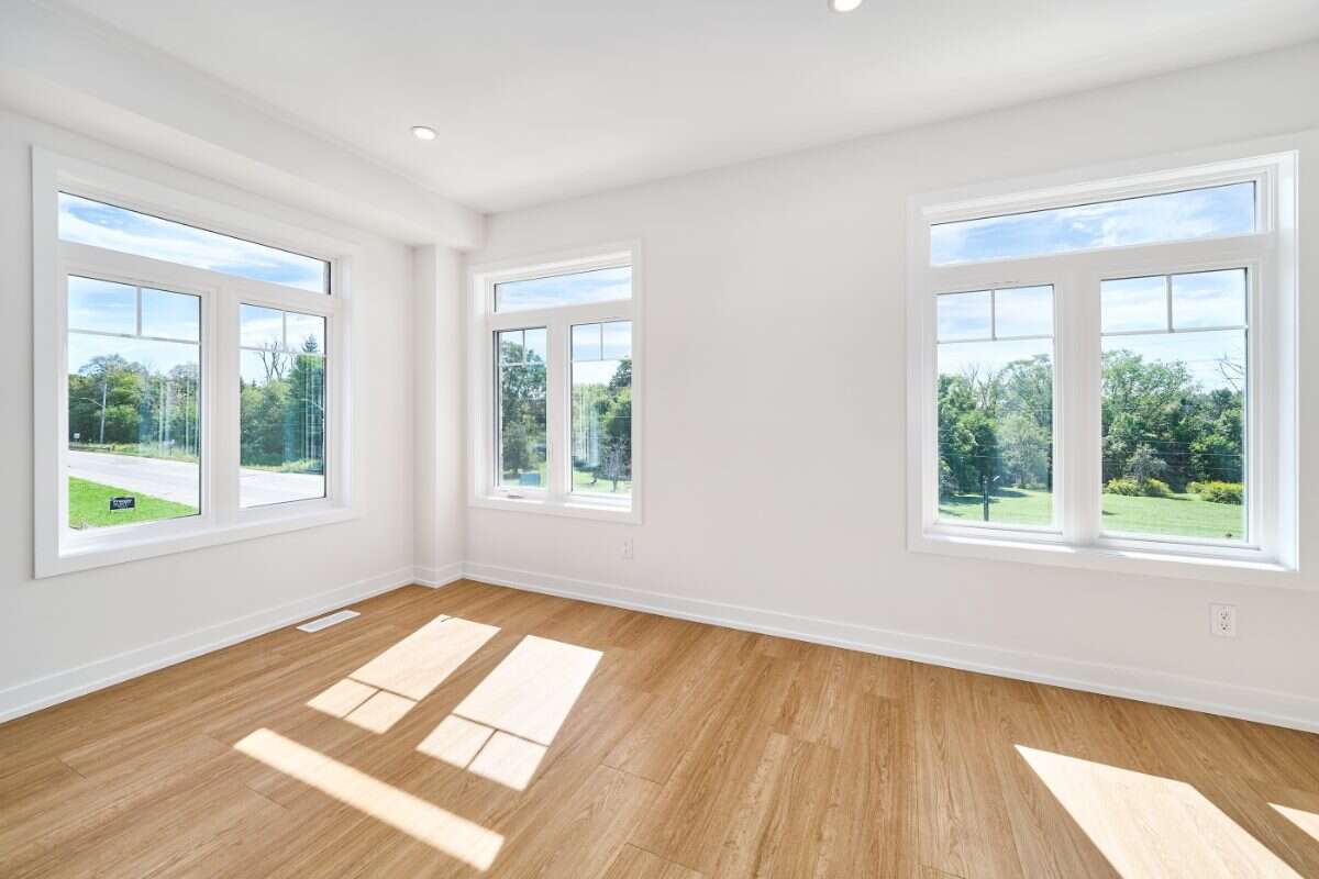 Move-In Ready 3-Bedroom Townhome in Newcastle