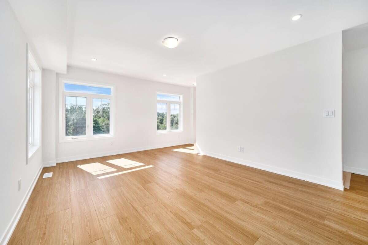Move-In Ready 3-Bedroom Townhome in Newcastle