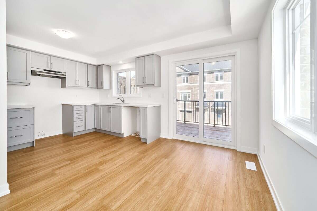 Move-In Ready 3-Bedroom Townhome in Newcastle