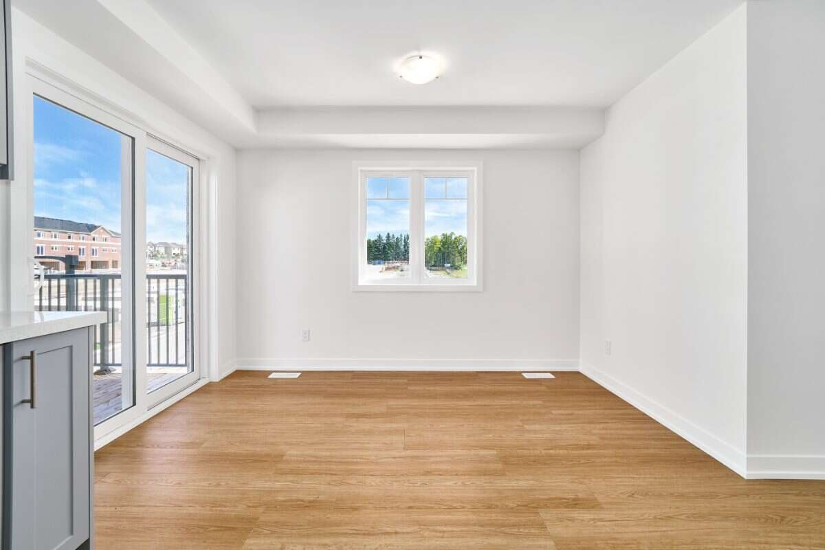 Move-In Ready 3-Bedroom Townhome in Newcastle