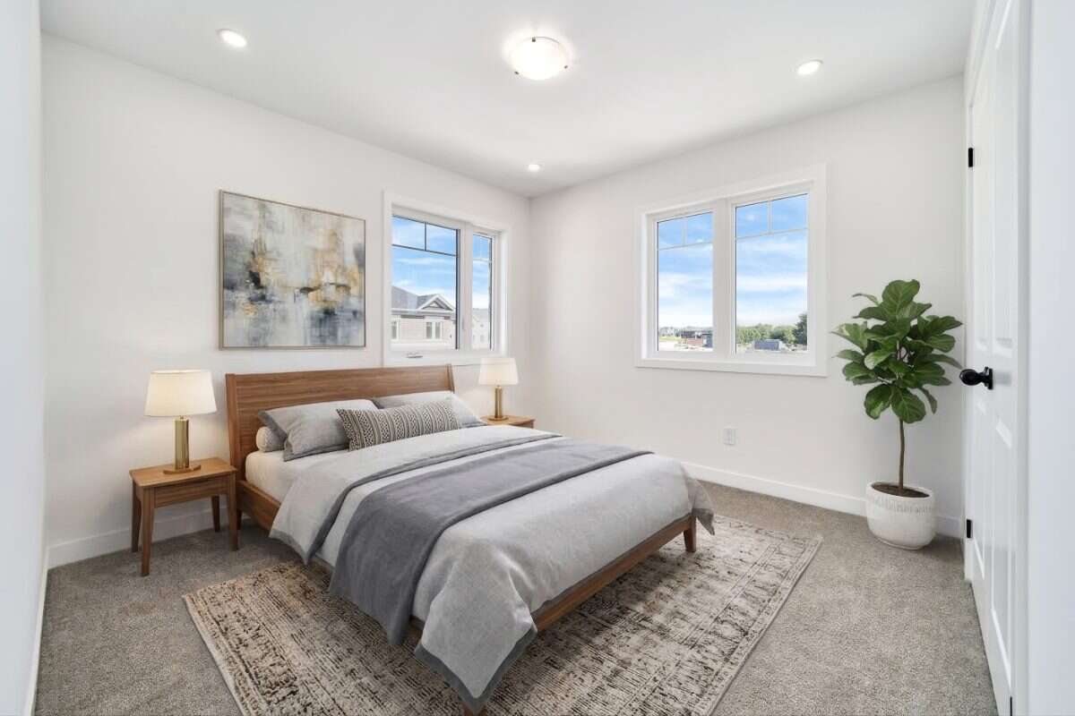 Move-In Ready 3-Bedroom Townhome in Newcastle