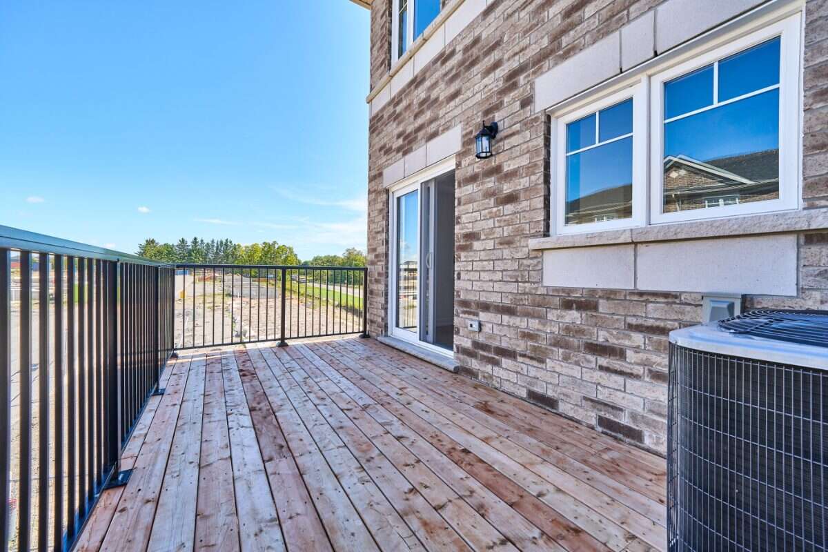 Move-In Ready 3-Bedroom Townhome in Newcastle