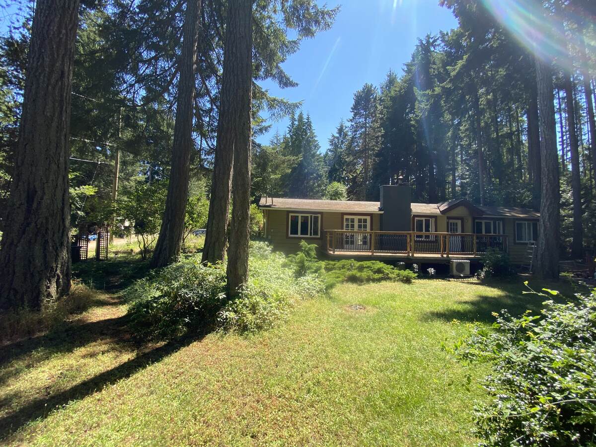  For Sale in Gabriola Island, 