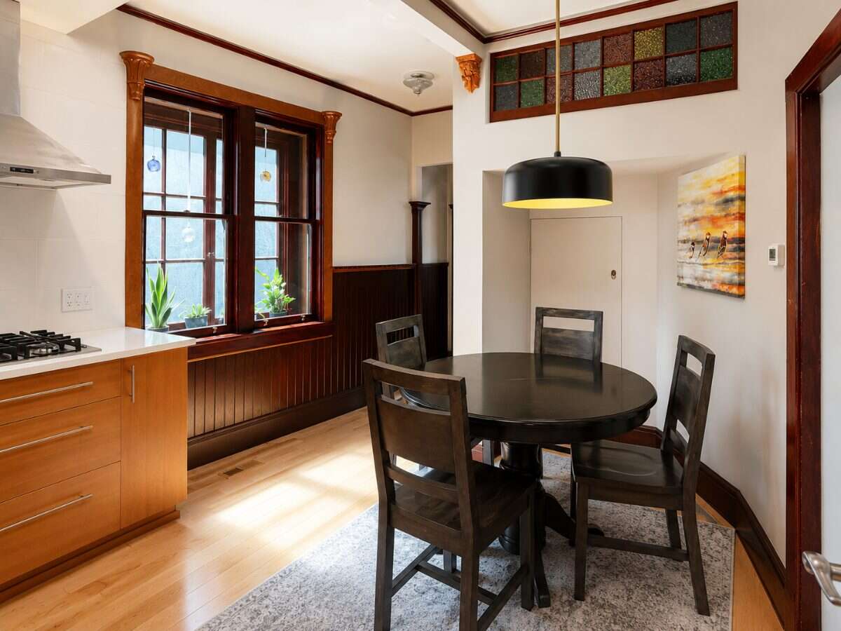 A Rare James Bay Find with Expansive Yard