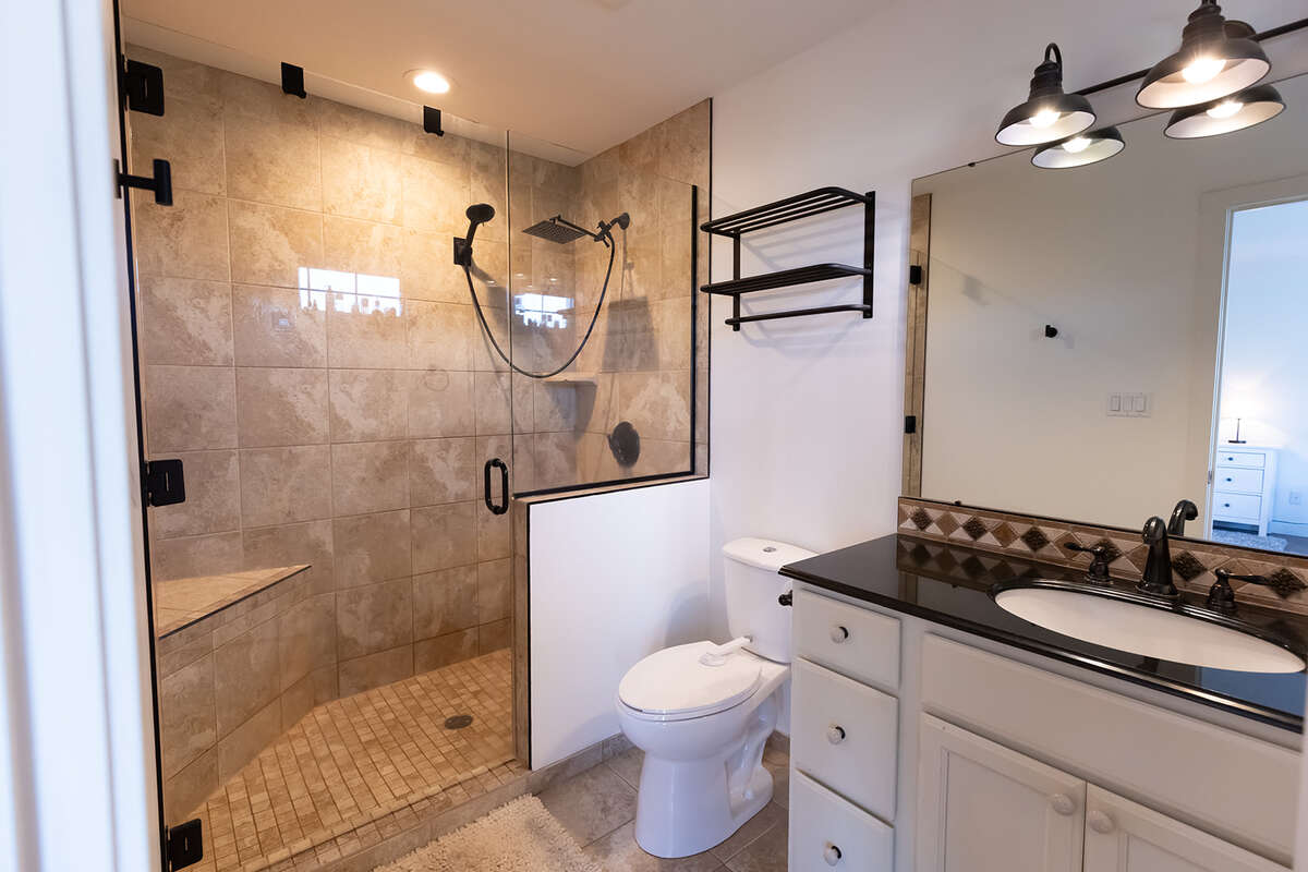 Enjoy acreage living! 