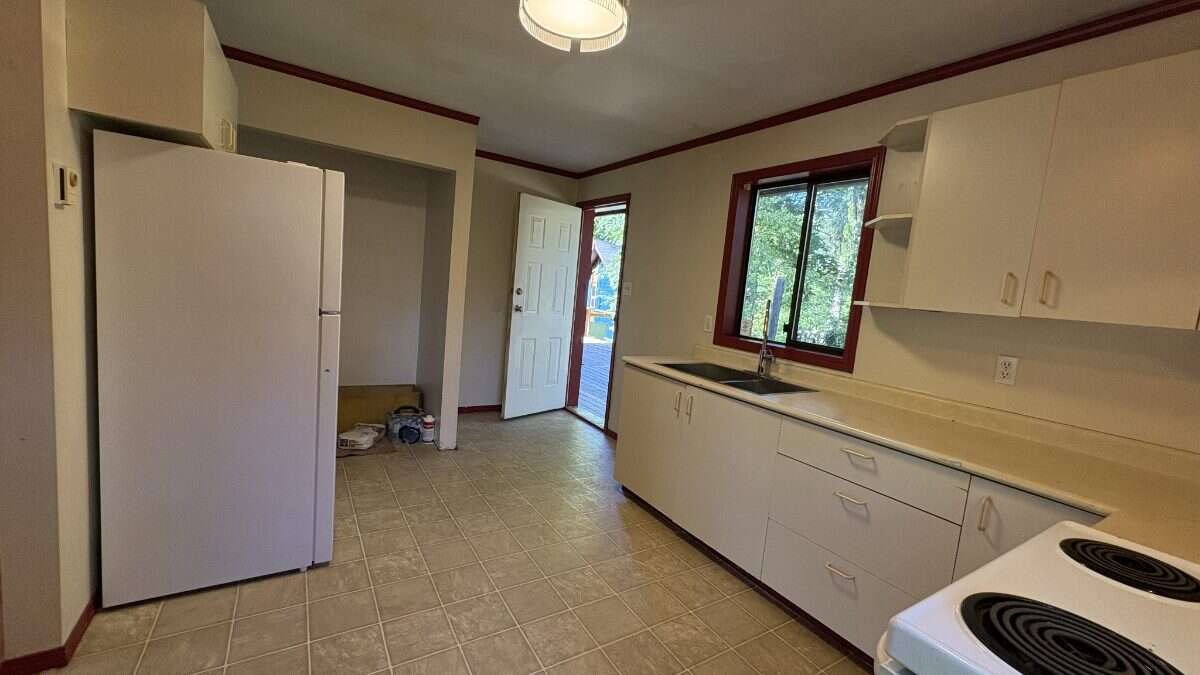 Updated 2-Bedroom Protection Island Home