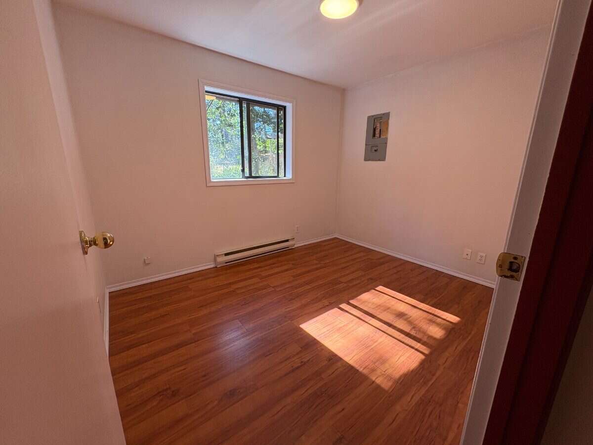 Updated 2-Bedroom Protection Island Home