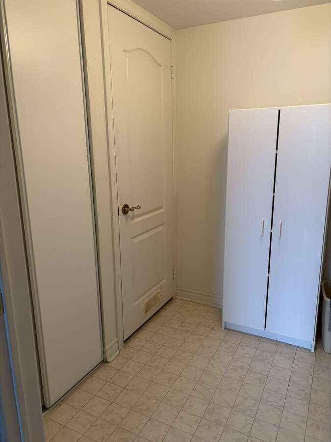 Spacious Corner Unit in Villages of Glancaster