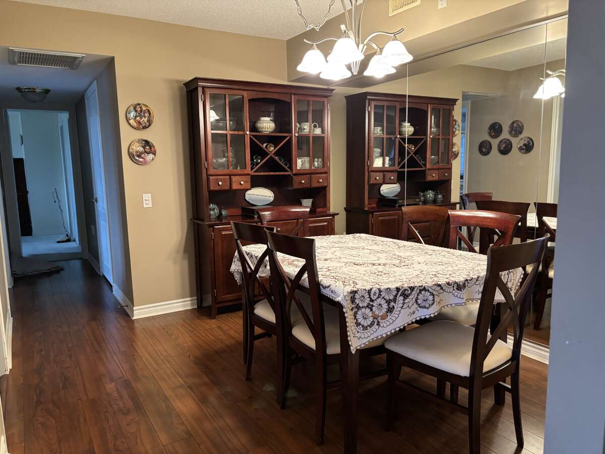 Spacious Corner Unit in Villages of Glancaster