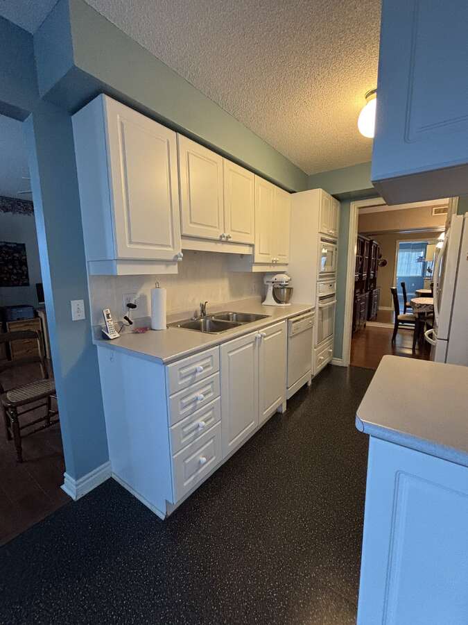 Spacious Corner Unit in Villages of Glancaster