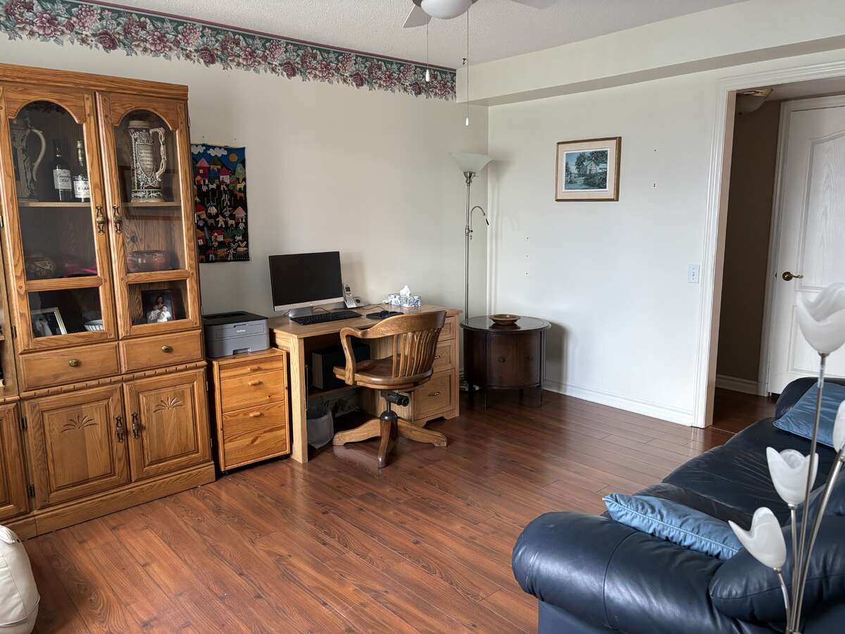 Spacious Corner Unit in Villages of Glancaster