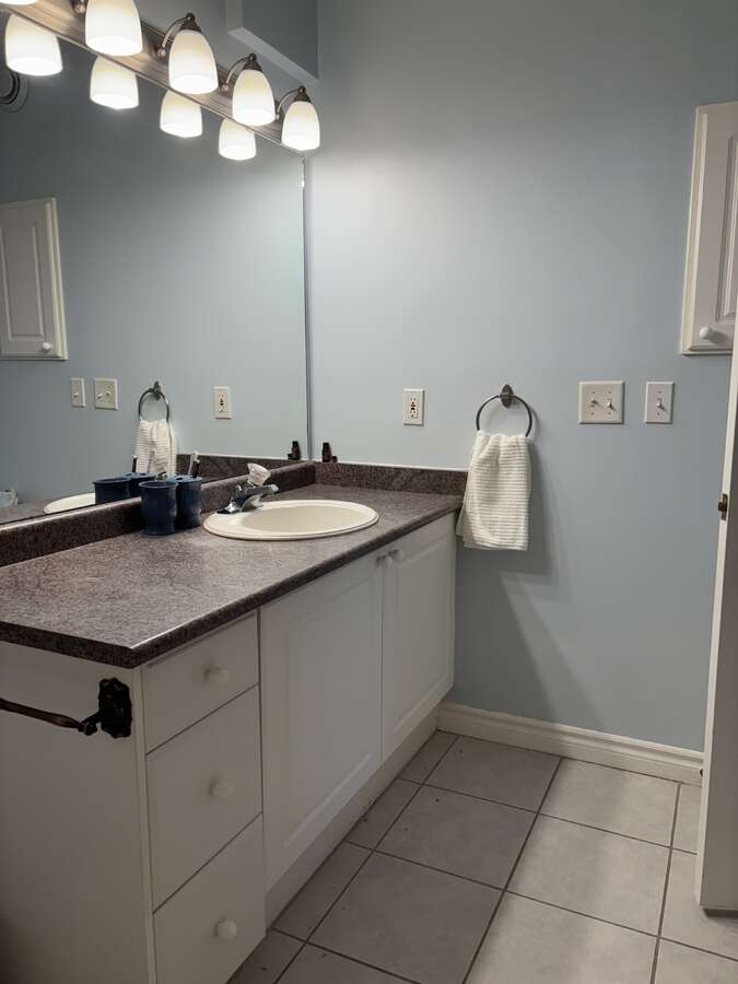 Spacious Corner Unit in Villages of Glancaster