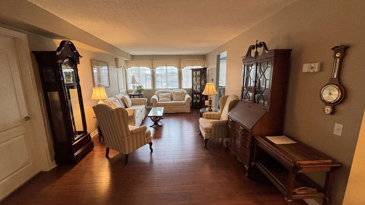 Spacious Corner Unit in Villages of Glancaster