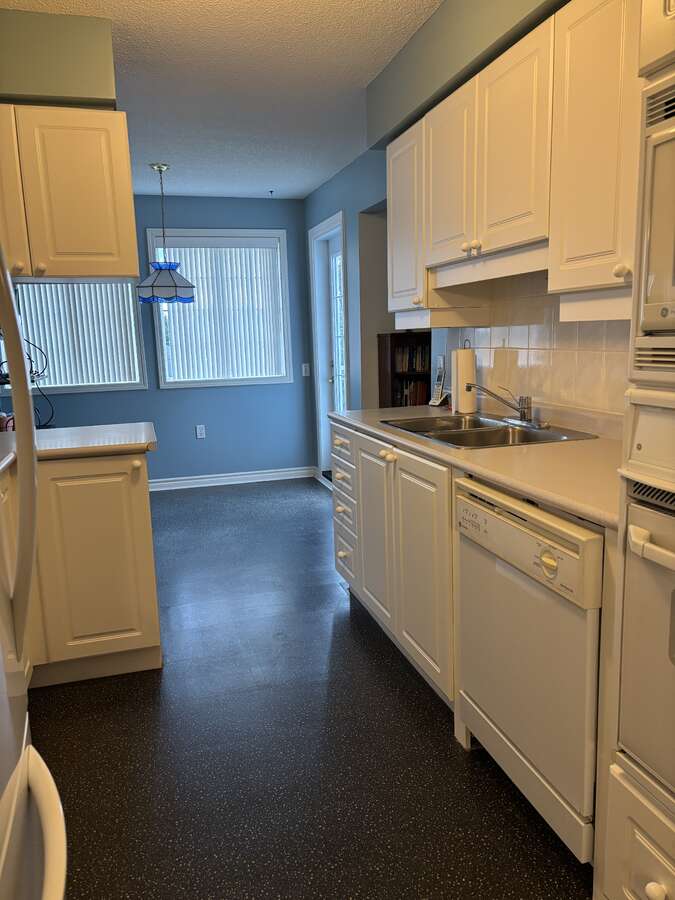 Spacious Corner Unit in Villages of Glancaster
