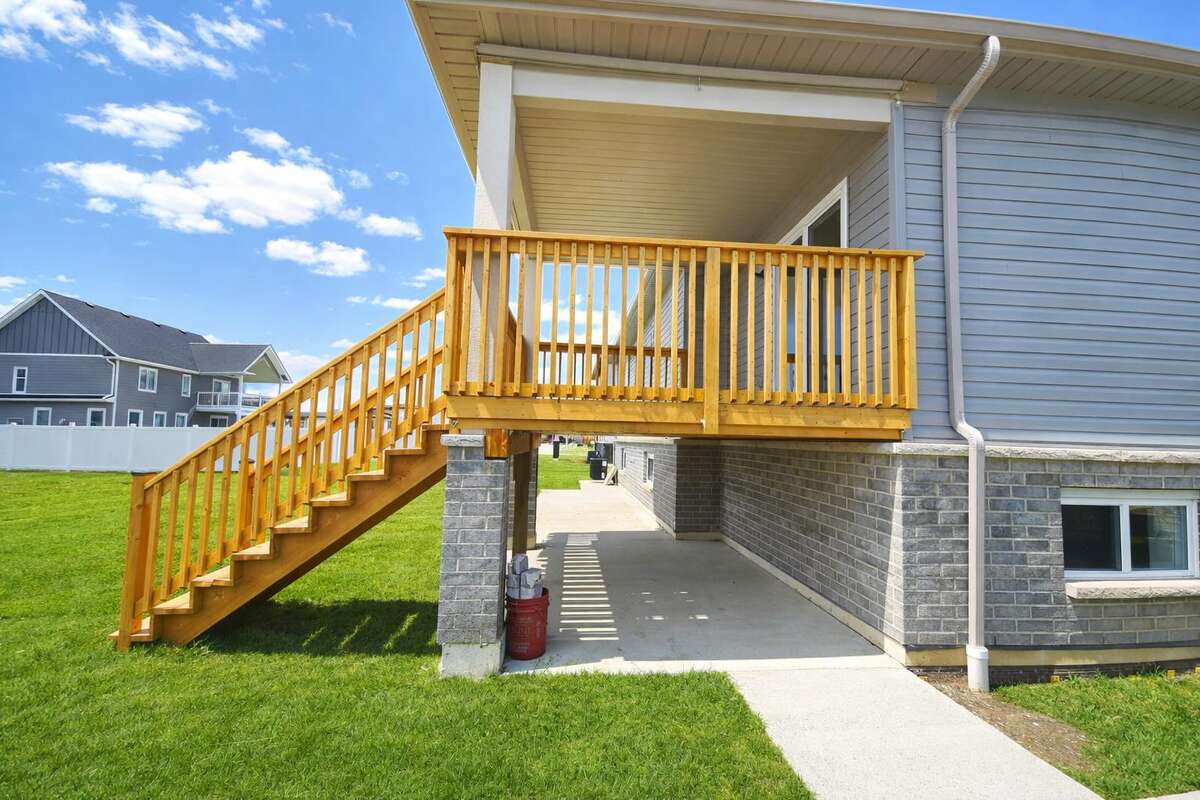 JUST LISTED - 2022 RAISED BUNGALOW