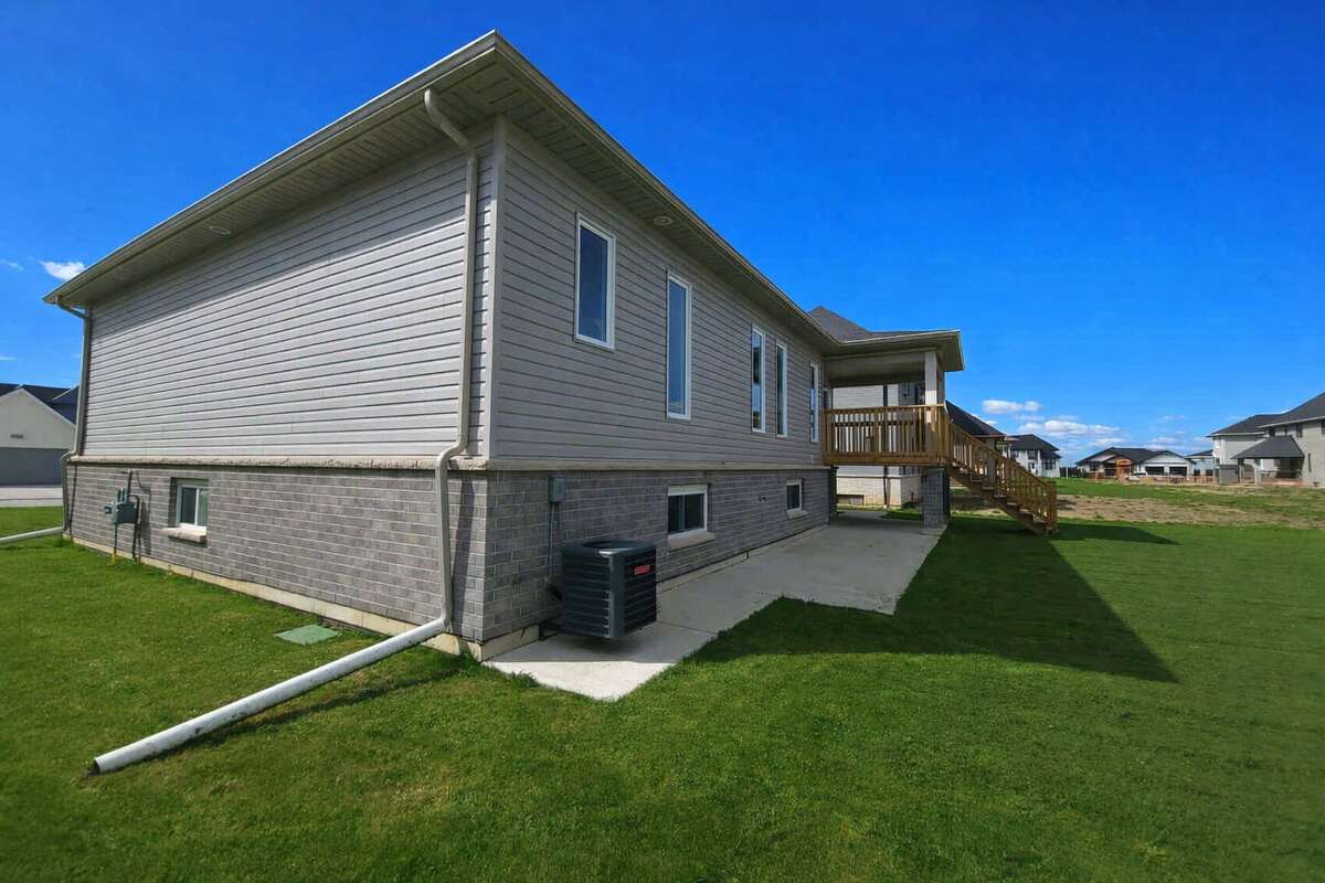 JUST LISTED - 2022 RAISED BUNGALOW