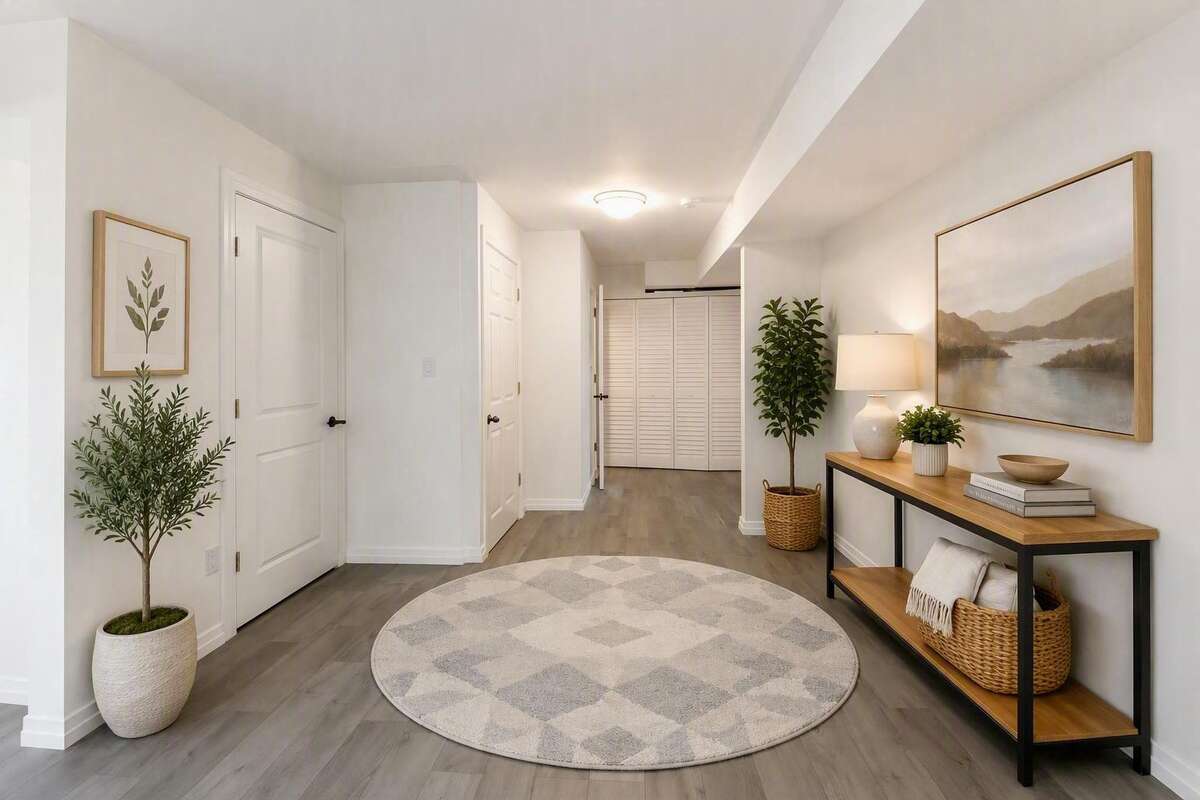 MOVE IN READY 2022 MODERN DETACHEDRAISED BUNGALOW 
