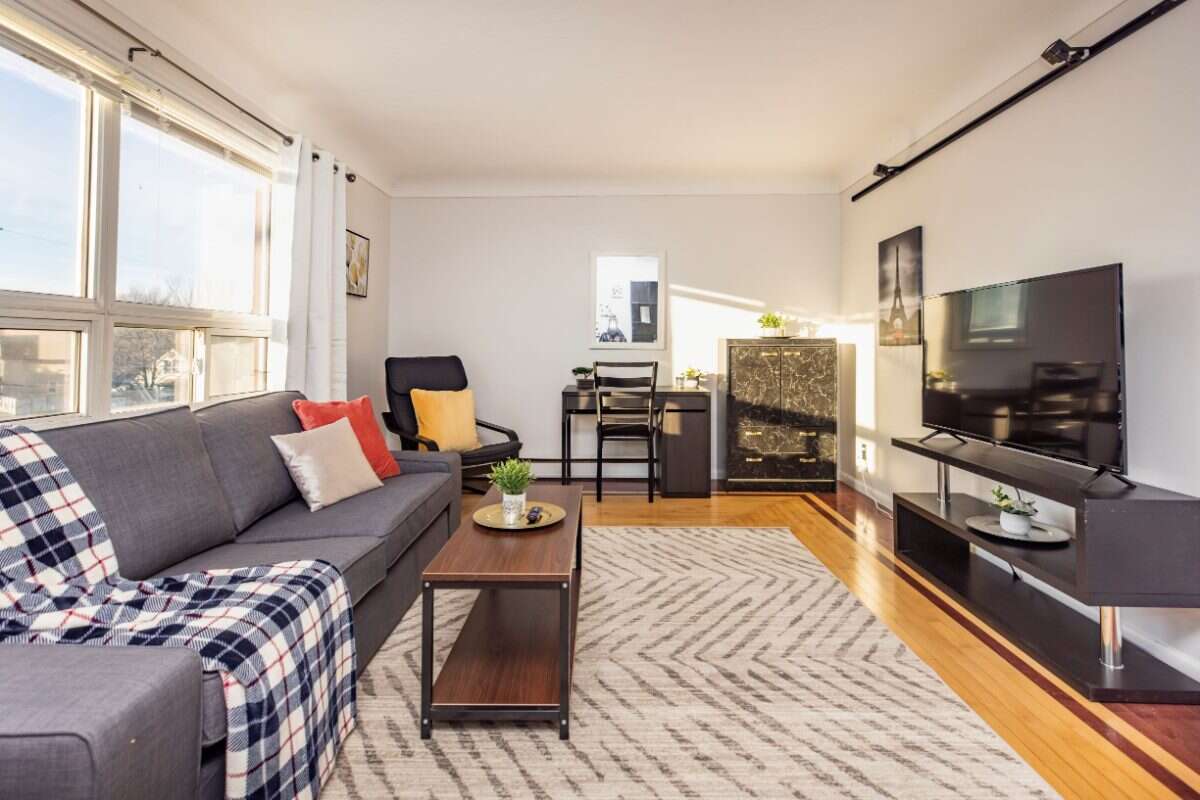 Renovated 3-Unit Building in North Vanier