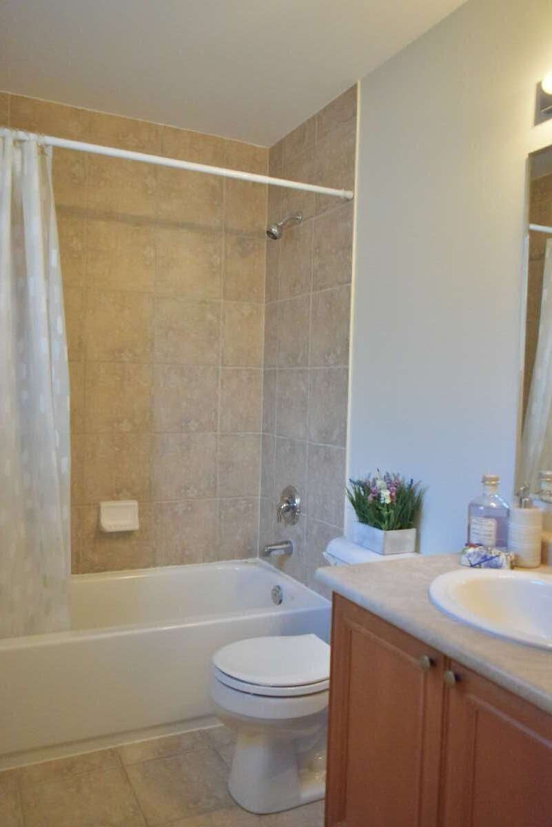 3-piece ensuite bathroom (to bedroom 2)
