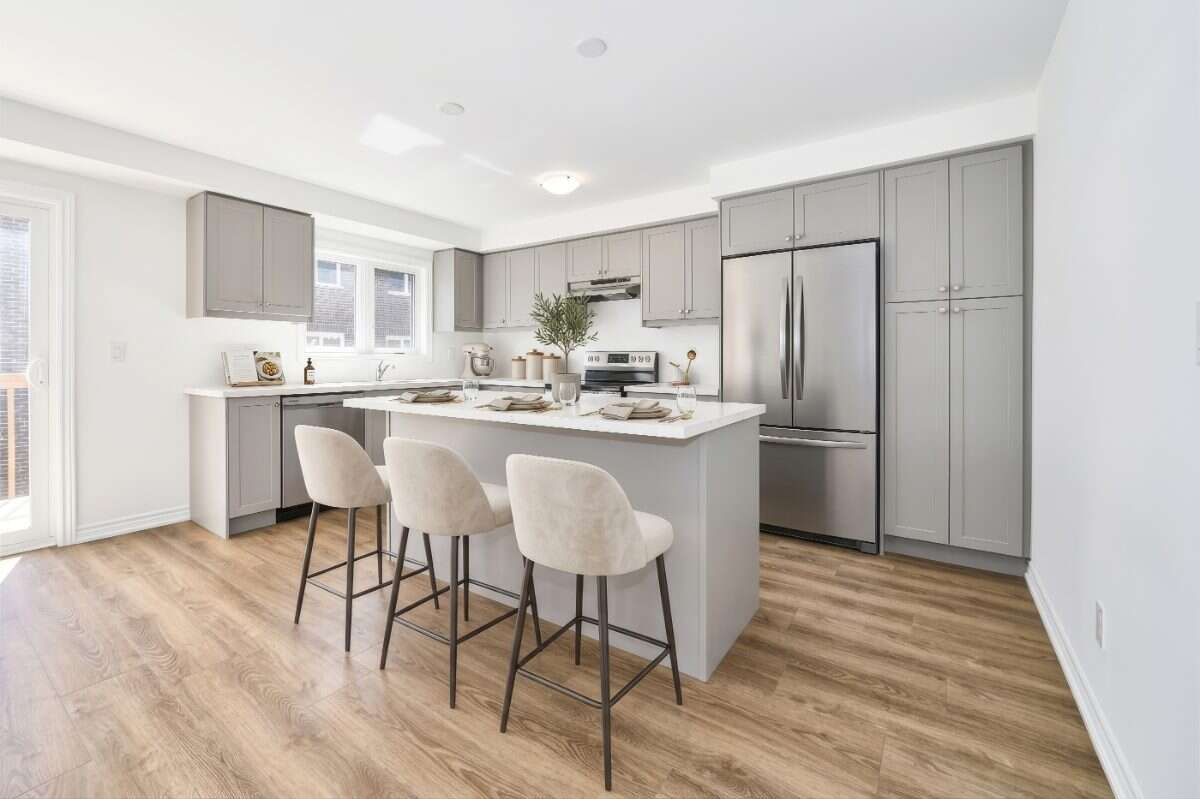 Move-In Ready 3-Bedroom End Unit in Newcastle
