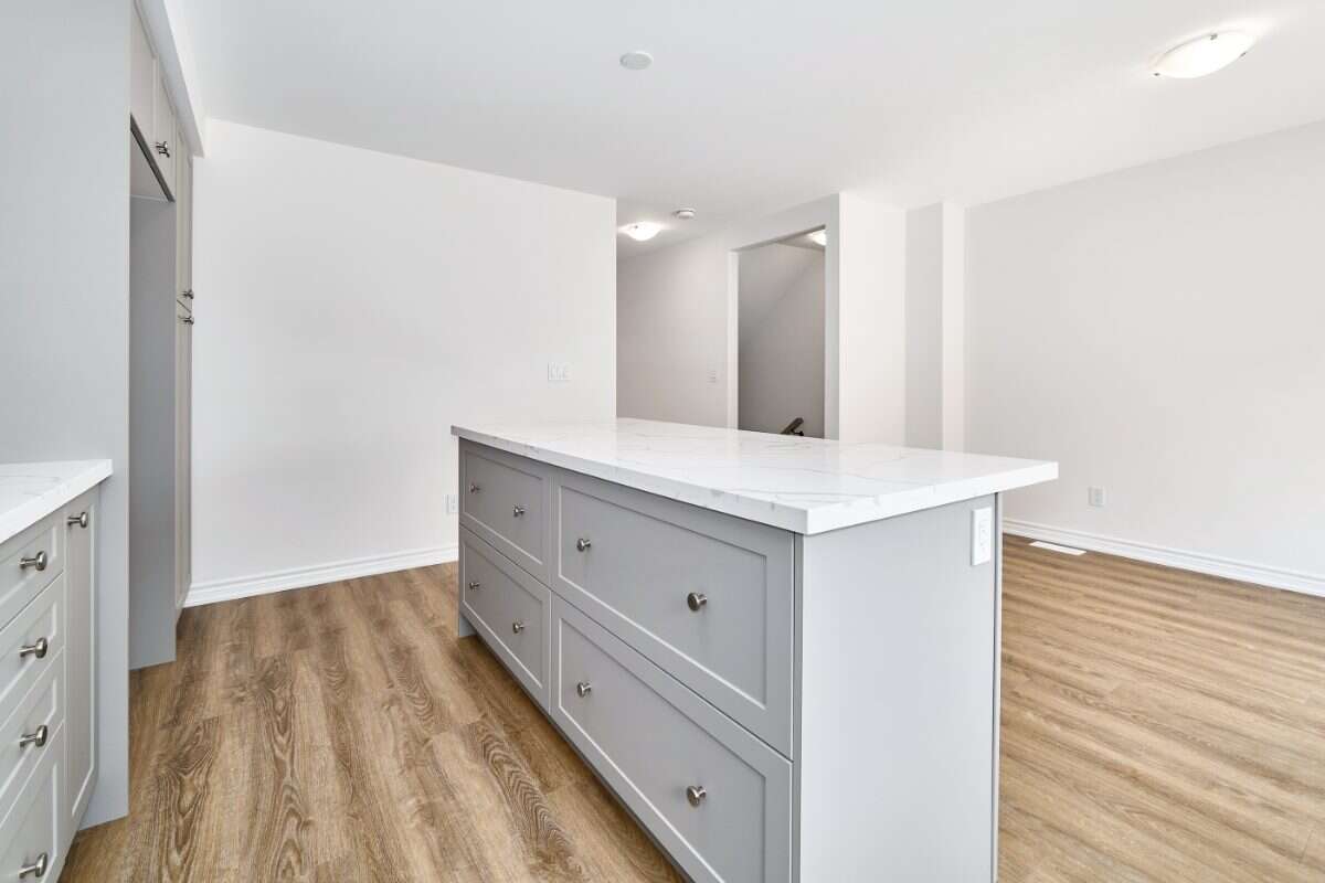 Move-In Ready 3-Bedroom End Unit in Newcastle