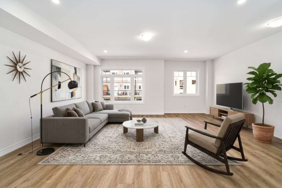 Move-In Ready 3-Bedroom End Unit in Newcastle