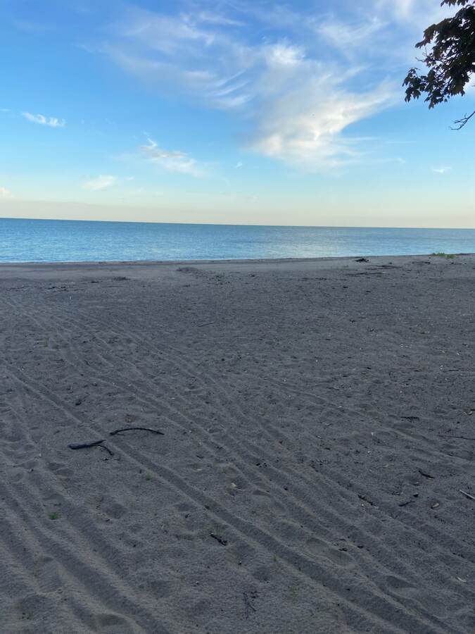 Waterfront Property / Cottage / House / Recreational Property / Revenue Property For Sale in Kingsville, ON - 1 bed, 1 bath