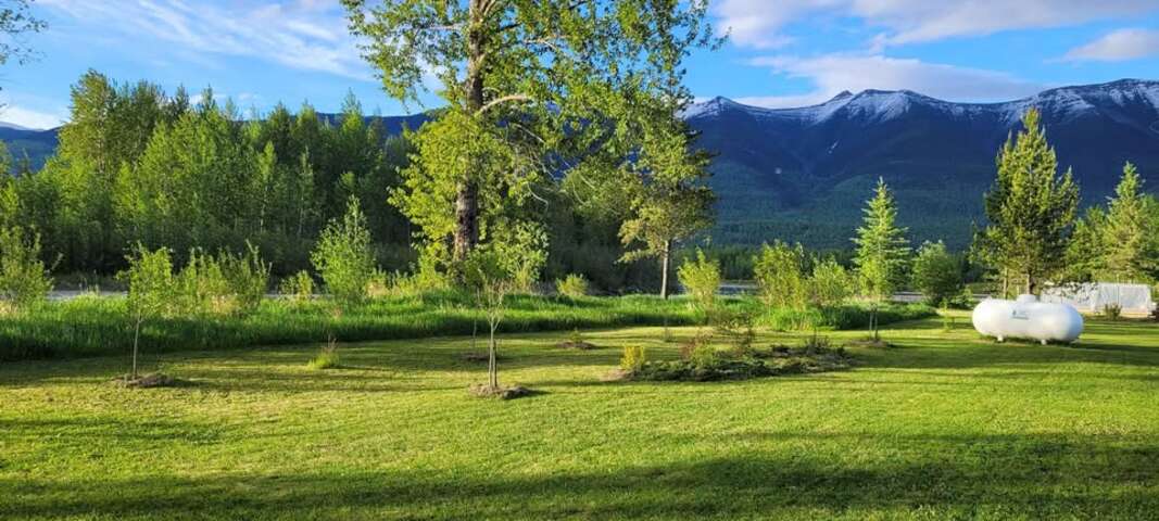 Hobby Farm with acreage