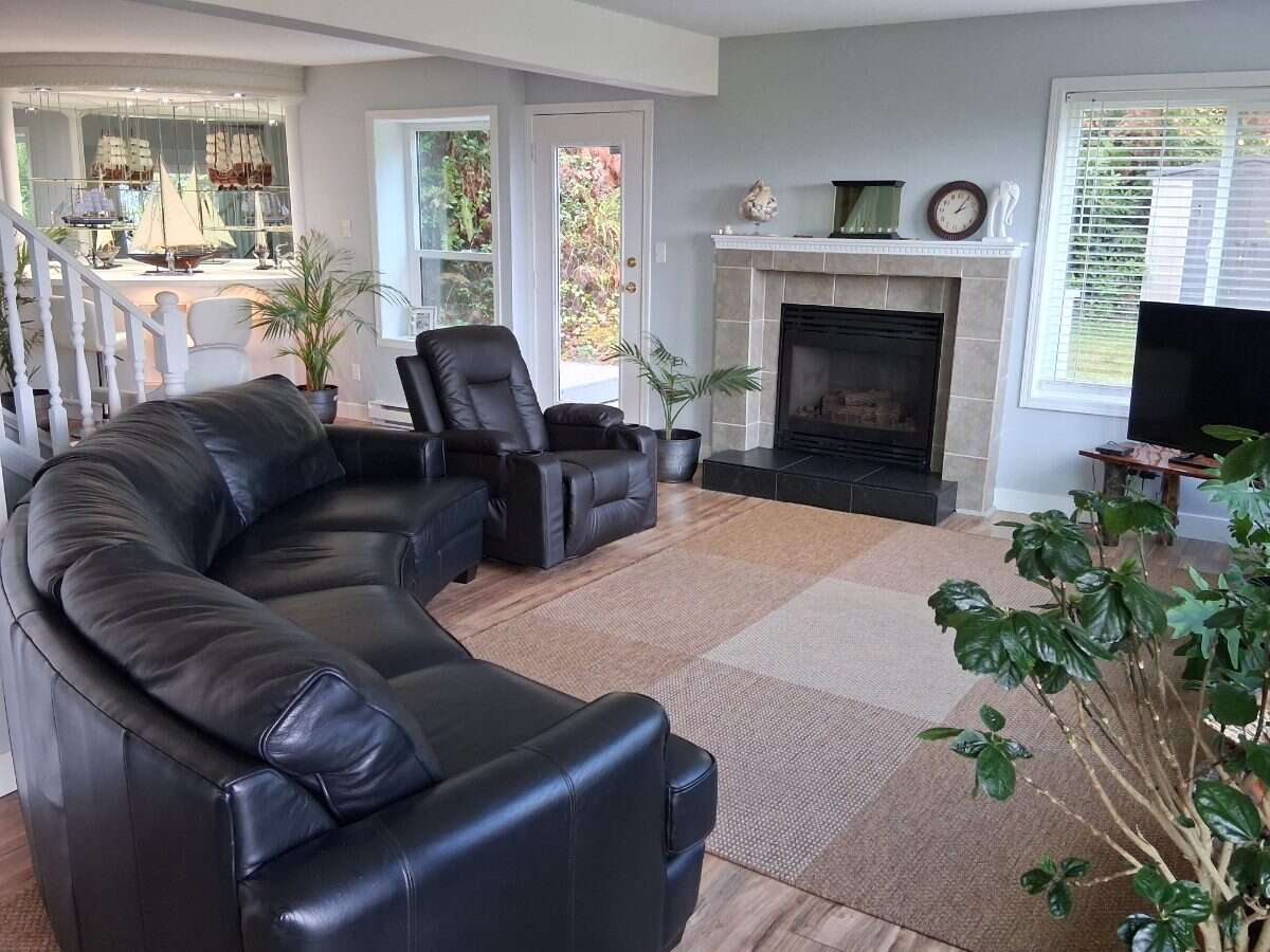 BIG Ocean Views 4 Bedroom 3 Bath 3 Ocean Decks