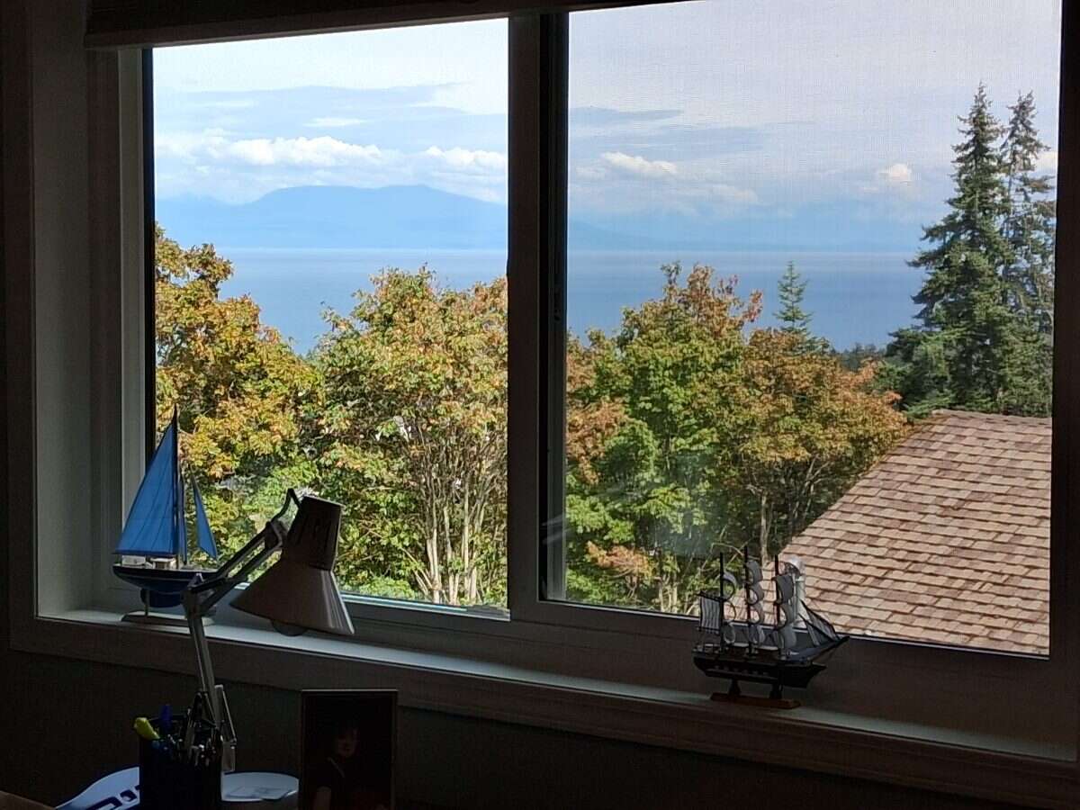 BIG Ocean Views 4 Bedroom 3 Bath 3 Ocean Decks