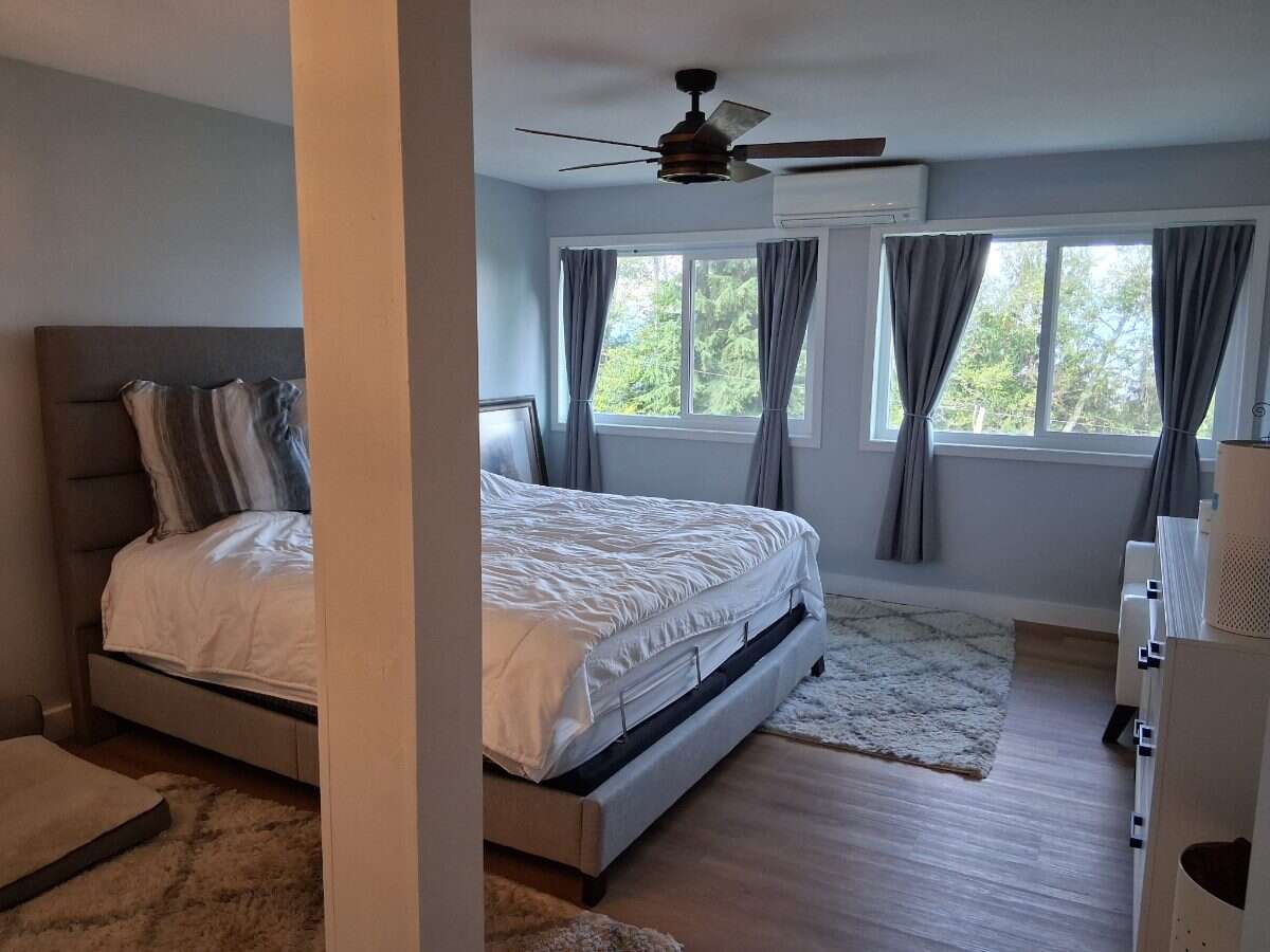 BIG Ocean Views 4 Bedroom 3 Bath 3 Ocean Decks