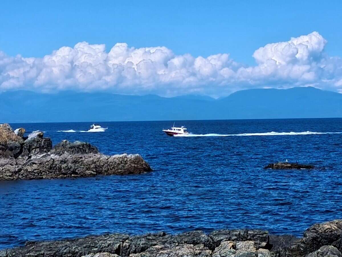 BIG Ocean Views 4 Bedroom 3 Bath 3 Ocean Decks
