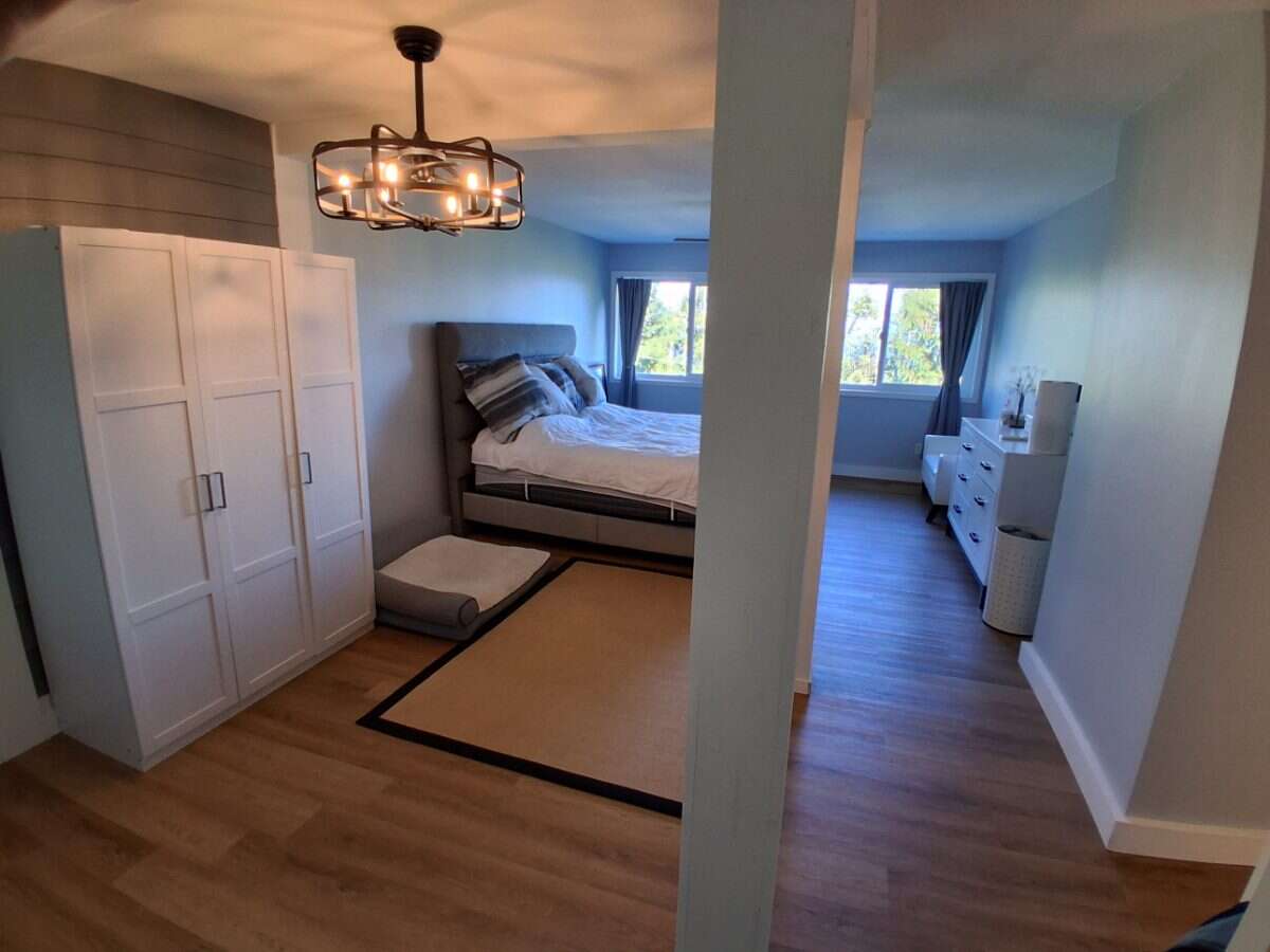 BIG Ocean Views & 3 Decks, 4 Bedroom, 3 Bath 