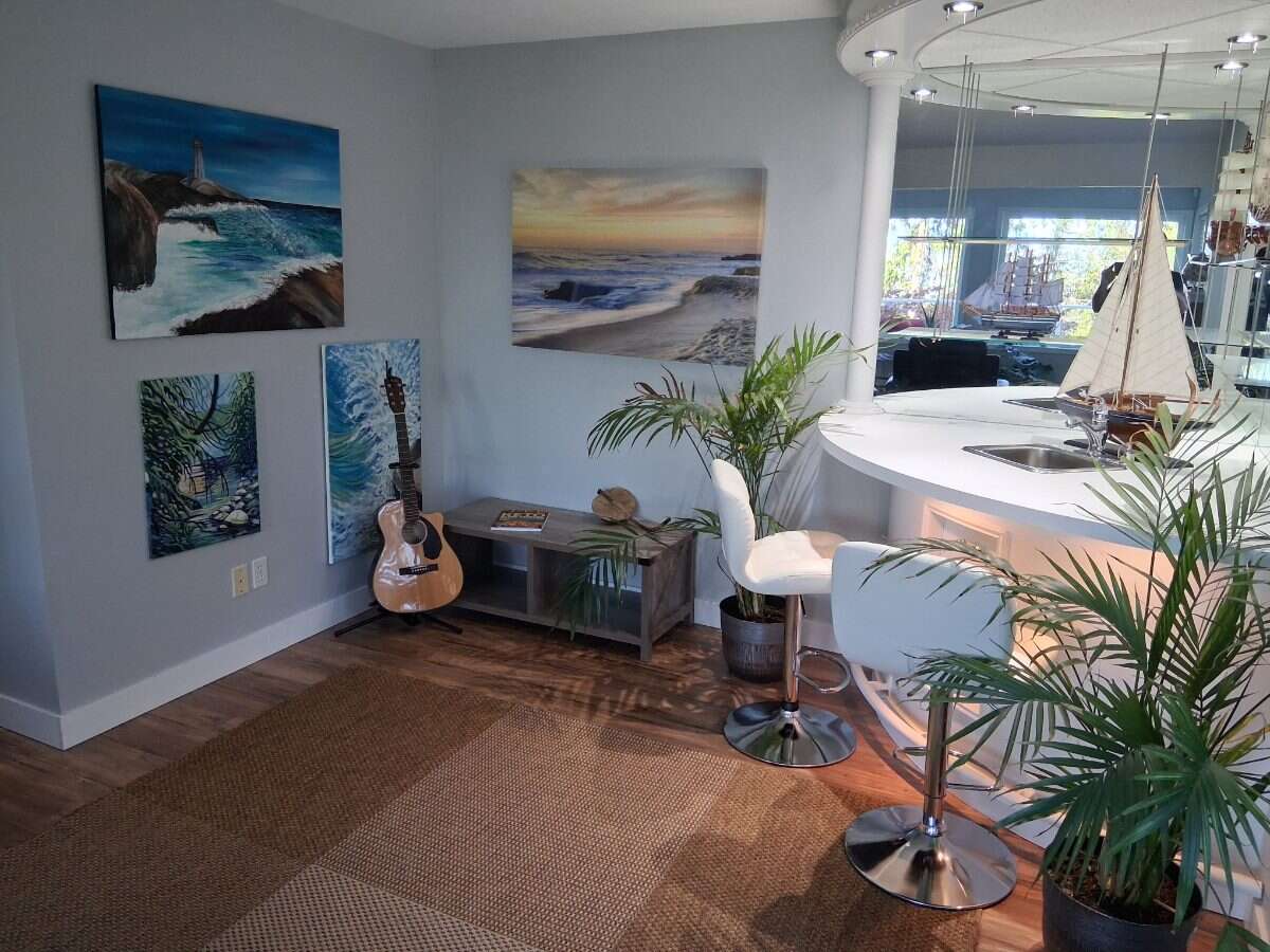 BIG Ocean Views & 3 Decks, 4 Bedroom, 3 Bath 