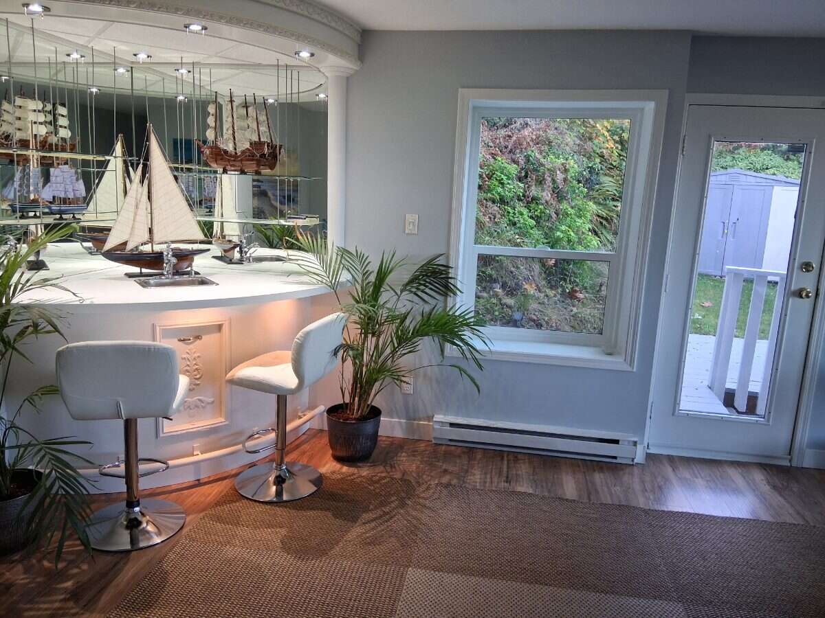 BIG Ocean Views & 3 Decks, 4 Bedroom, 3 Bath 