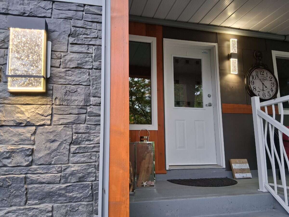 BIG Ocean Views & 3 Decks, 4 Bedroom, 3 Bath 