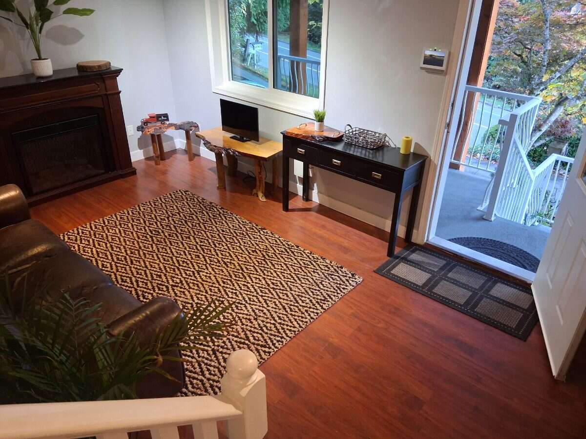 BIG Ocean Views & 3 Decks, 4 Bedroom, 3 Bath 