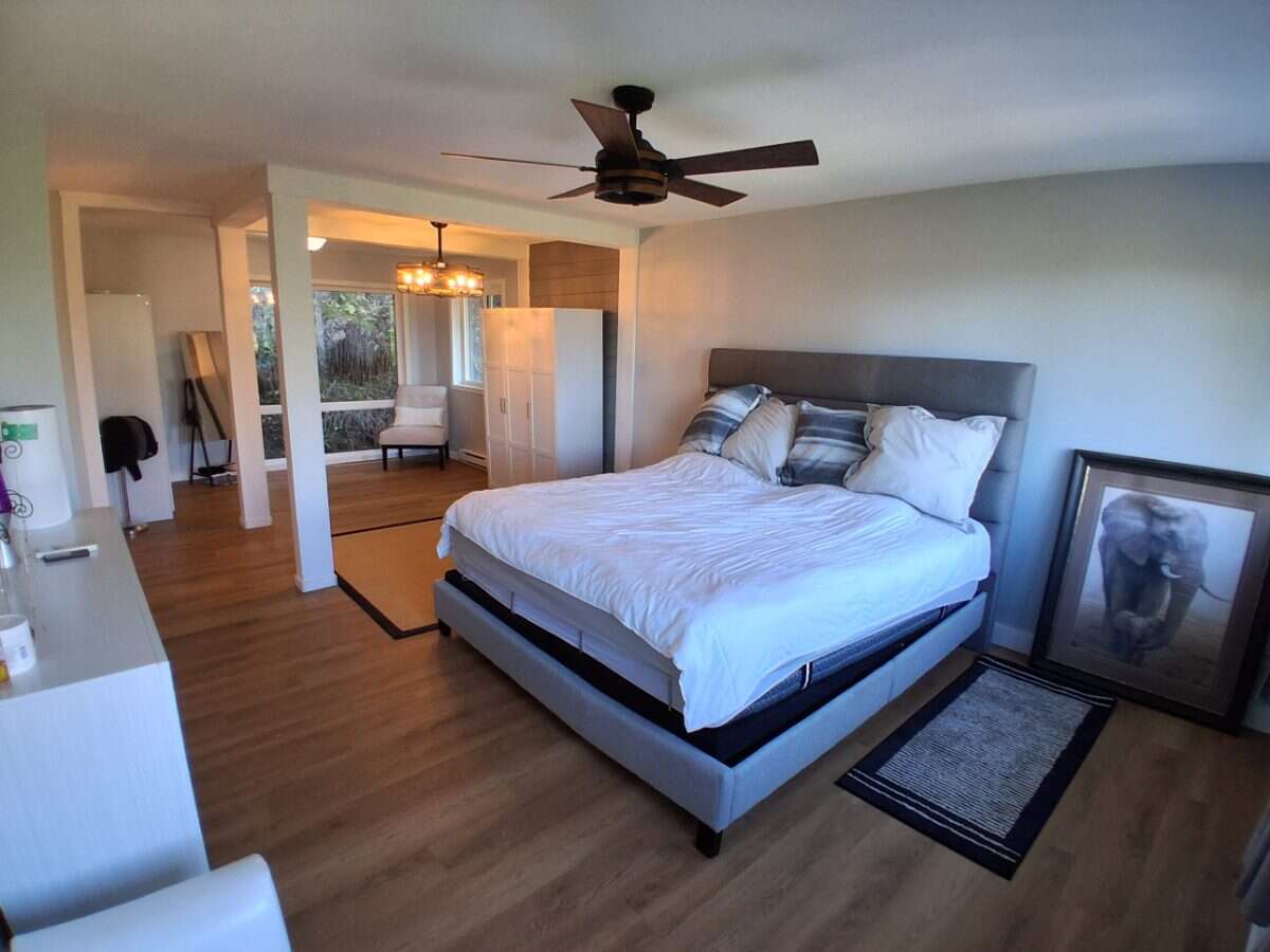 BIG Ocean Views & 3 Decks, 4 Bedroom, 3 Bath 