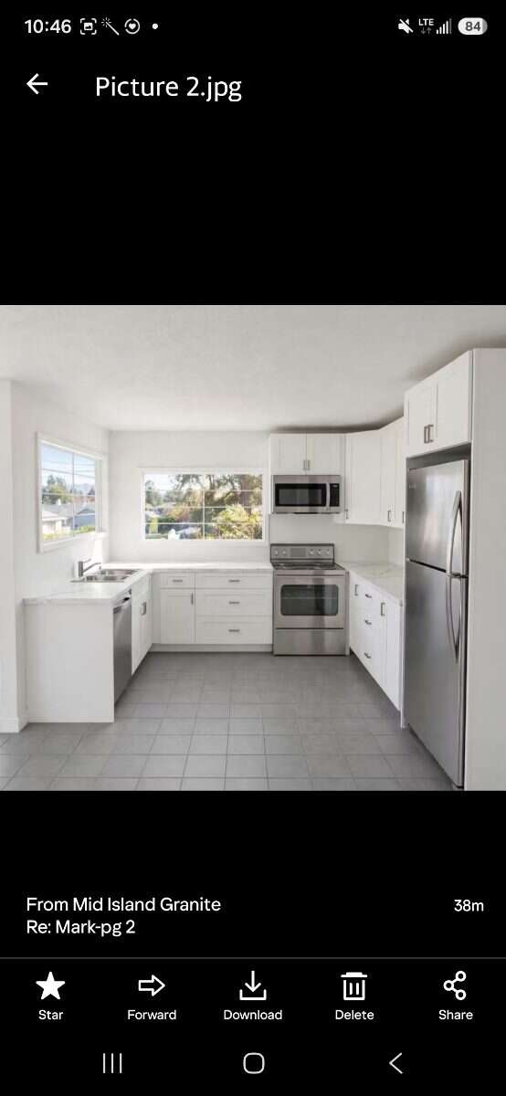 BIG Ocean Views & 3 Decks, 4 Bedroom, 3 Bath 