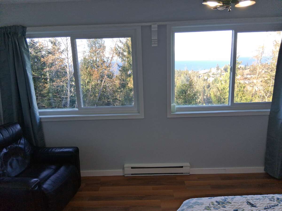 Bedroom #3 with 2 Big Oceanview windows