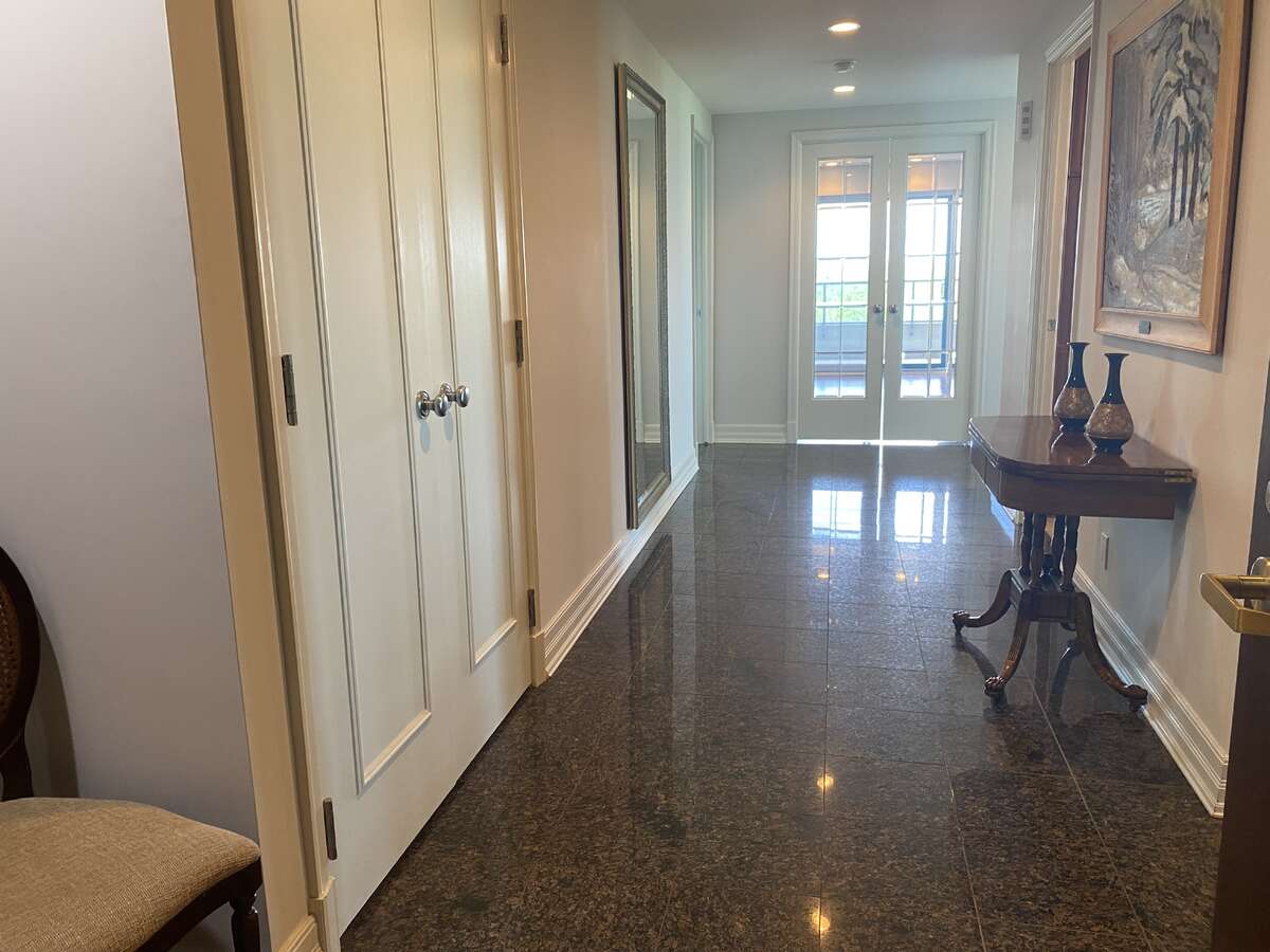Floor lobby