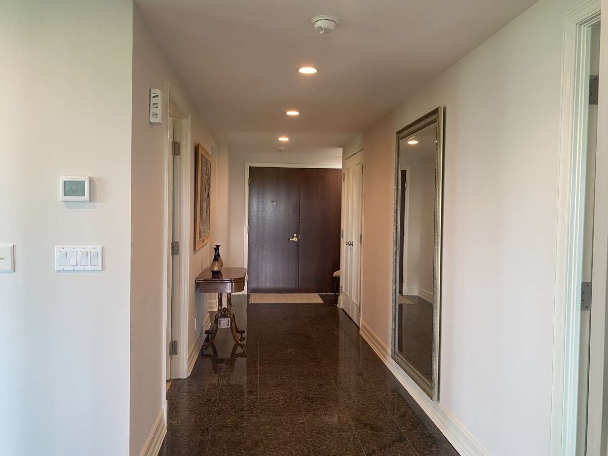 Floor lobby
