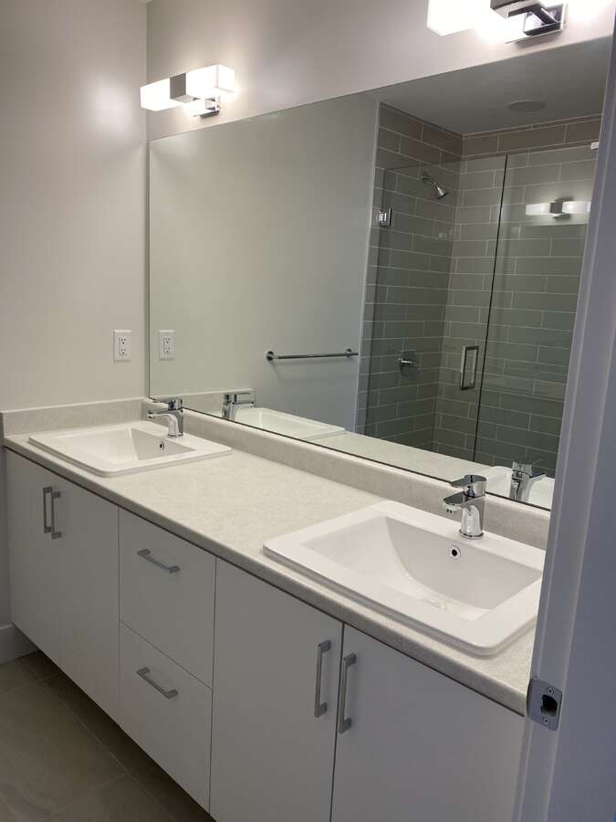 Primary en-suite